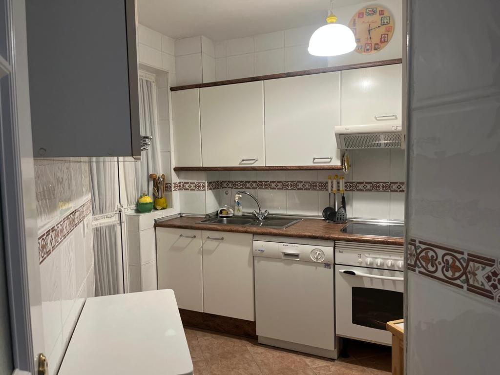 Lyrioshomes Precioso Apartamento Puerto De Estepona Exterior foto